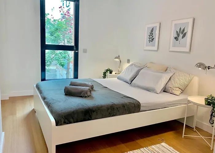 Deluxe Beach Flat W Garage By Wave Properties