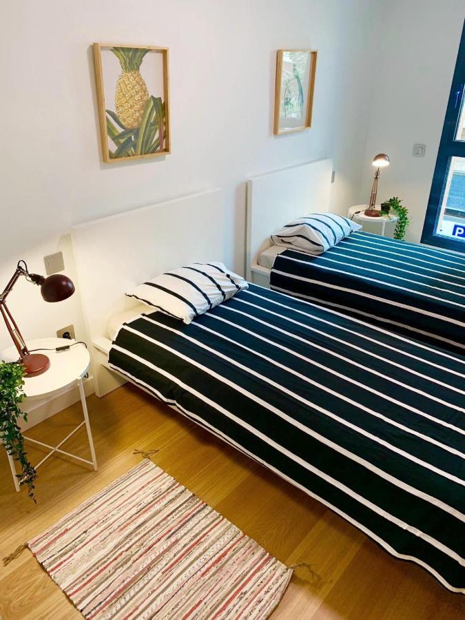 Holiday home Deluxe Flat W Garage By Wave